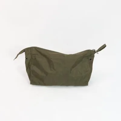 German Zip Top Wash Bag / Mini Holdall. Used / Graded. Dark Olive.