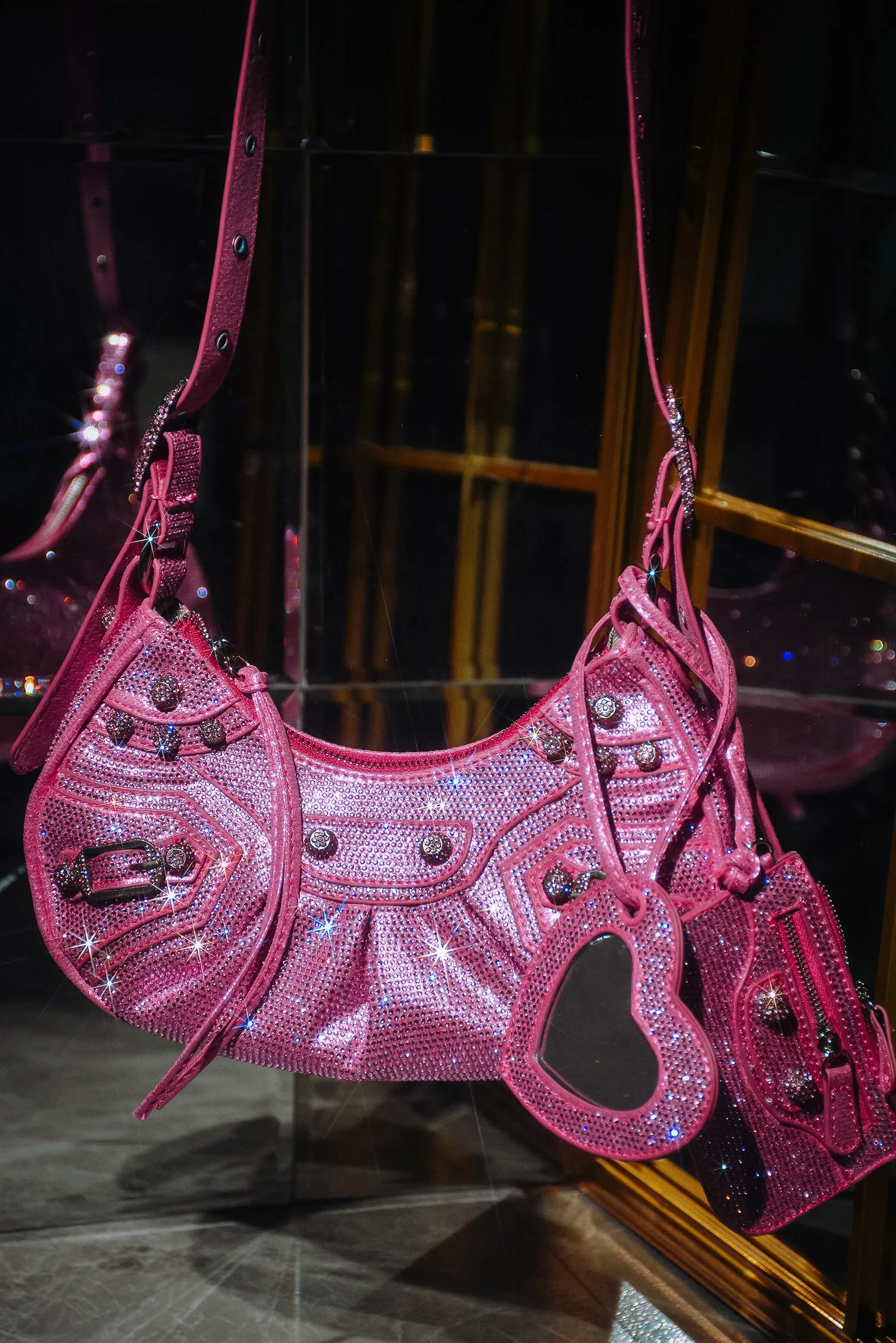 Optimized Pink POLI E-commerce Product Title